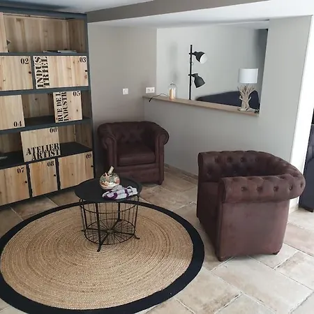 Cote - Jardin Privatif A 200m De La *