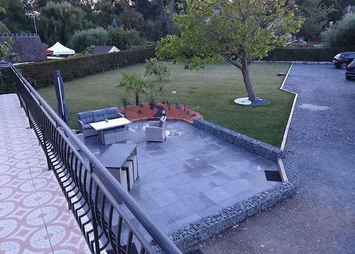 Côté - Jardin Privatif à 200m De La Casa de Férias Ver-sur-Mer