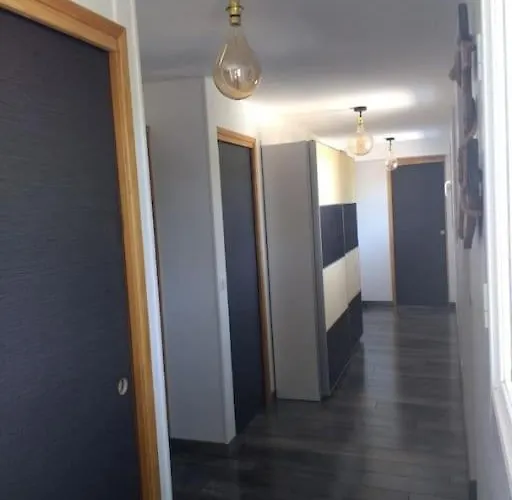 Côté - Jardin Privatif à 200m De La Ver-sur-Mer