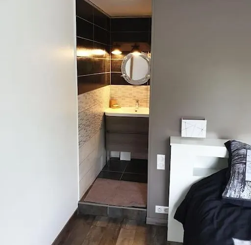 Côté - Jardin Privatif à 200m De La Casa de Férias