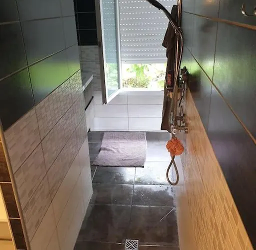 Casa de Férias Côté - Jardin Privatif à 200m De La *