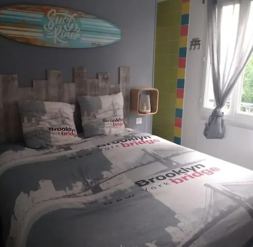 Côté - Jardin Privatif à 200m De La Ver-sur-Mer